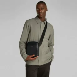 Calvin Klein CK Mixmedia Mini Bag Umhängetasche 16.5 cm