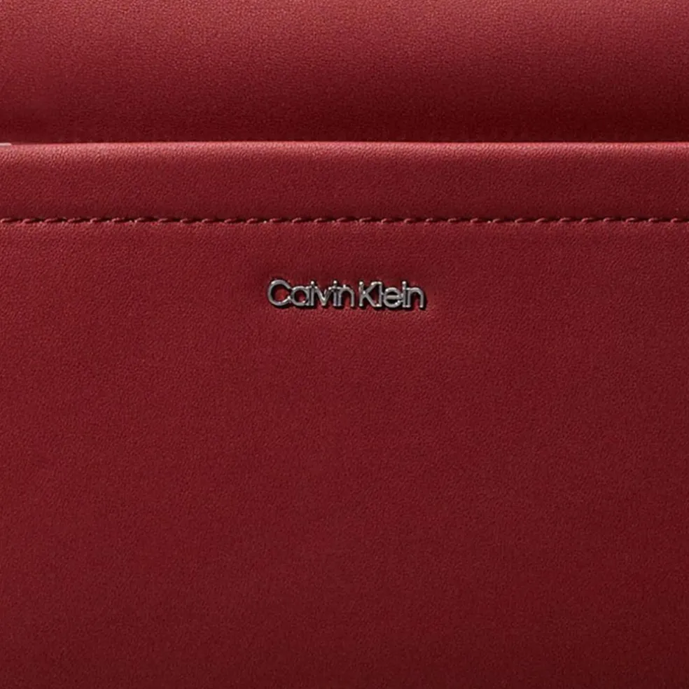 Calvin Klein CK Must Schultertasche 21.5 cm