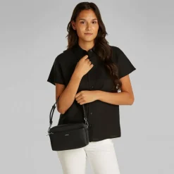 Calvin Klein CK Must Schultertasche 21.5 cm