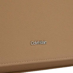 Calvin Klein CK Must Schultertasche 30 cm