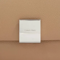 Calvin Klein CK Plaque Mini Bag Umhängetasche 17.5 cm