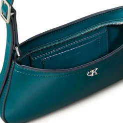 Calvin Klein CK Small Schultertasche 27 cm