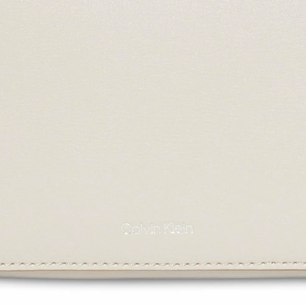 Calvin Klein Foil Umhängetasche 21 cm