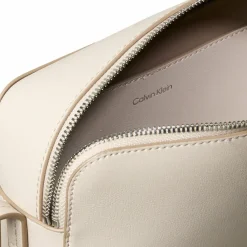 Calvin Klein Foil Umhängetasche 21 cm