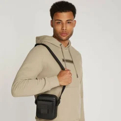 Calvin Klein Iconic Plaque Mini Bag Umhängetasche 13 cm