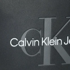 Calvin Klein Jeans Monogram Soft Umhängetasche 18.5 cm