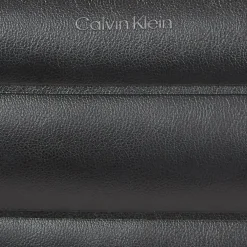 Calvin Klein Line Quilt Umhängetasche 22 cm