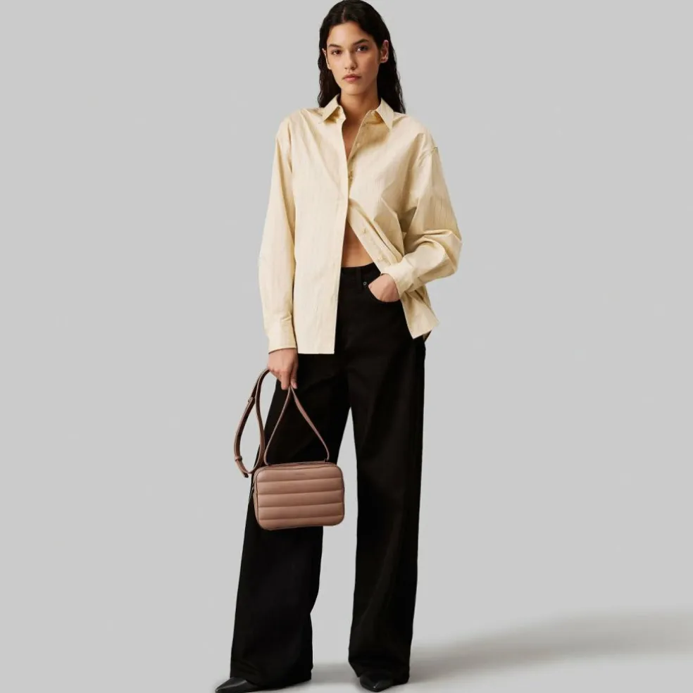 Calvin Klein Line Quilt Umhängetasche 22 cm