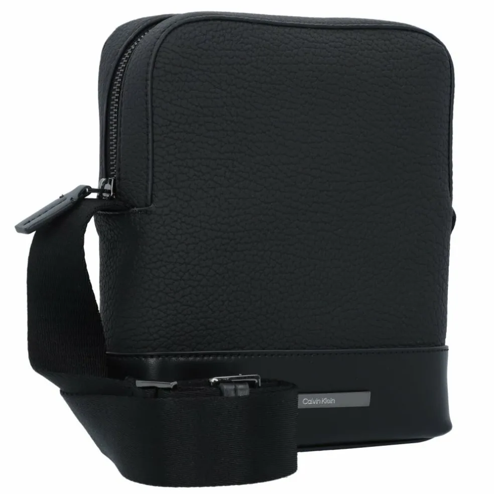 Calvin Klein Modern Bar Umhängetasche 16.5 cm