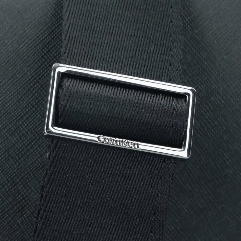 Calvin Klein Modern Bar Umhängetasche 17 cm