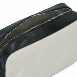 Calvin Klein Quilt Umhängetasche 23 cm