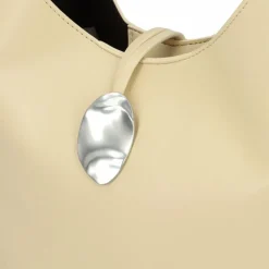 Calvin Klein Stone Lock Schultertasche S 25 cm