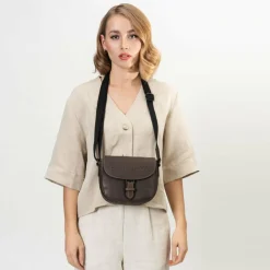 Farmhood Nashville M Umhängetasche Leder 21 cm