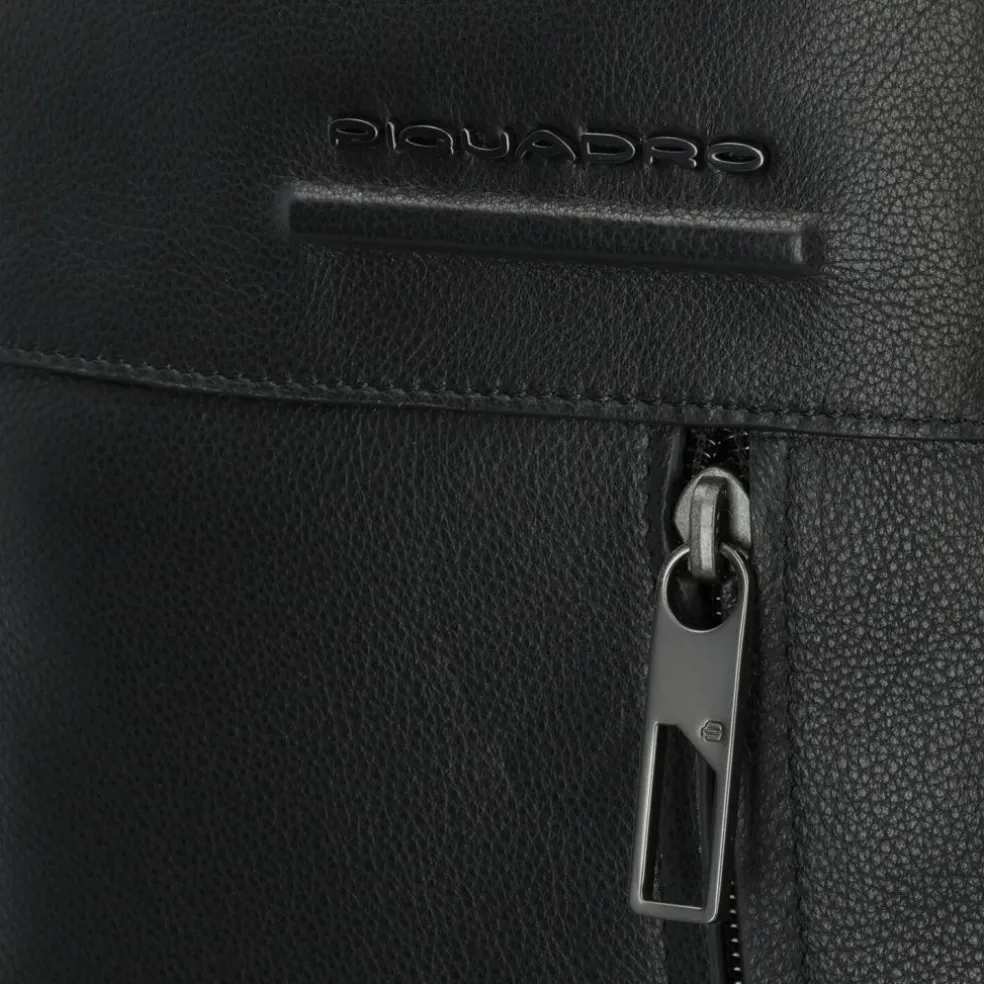 Piquadro Akron Umhängetasche 32 cm