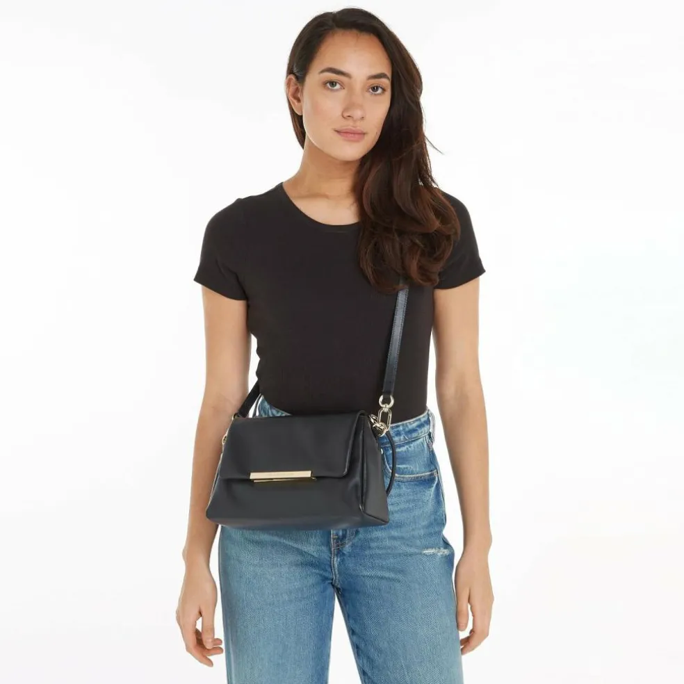 Tommy Hilfiger TH Plaque Schultertasche Leder 26 cm